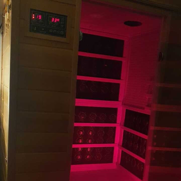 infrared sauna therapy